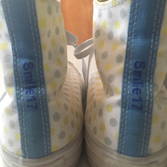 Converse High Tops - Picture 5 of 6